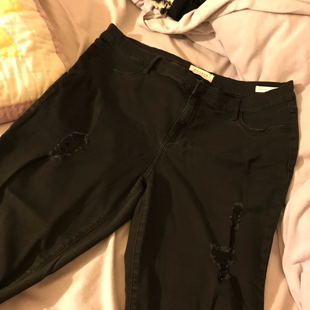 Pacsun Ripped Jean/Jeggings